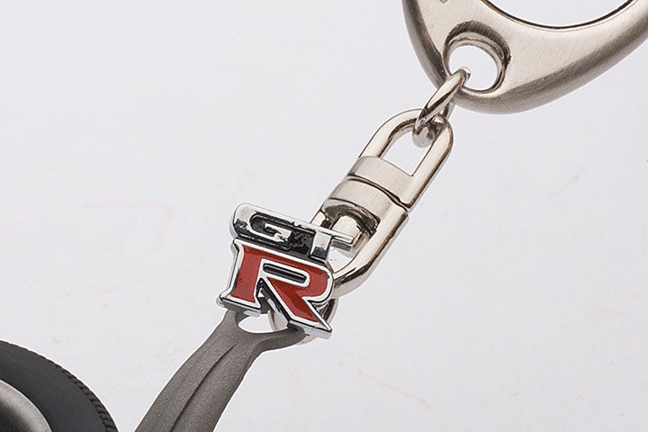 40356 NISSAN SKYLINE R34 GTR WHEEL KEYCHAIN (WITH GT-R EMBLEM HANGED)