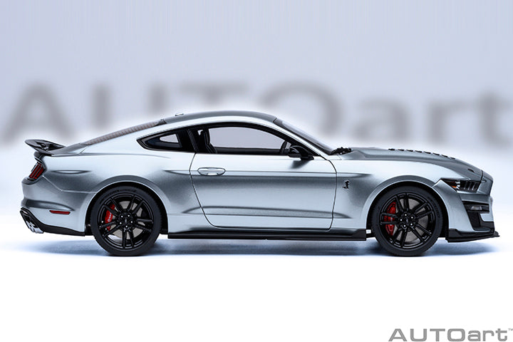 73096 FORD MUSTANG SHELBY GT500 (ICONIC SILVER)