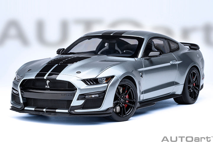 73096 FORD MUSTANG SHELBY GT500 (ICONIC SILVER)