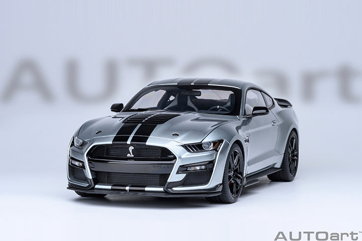 73096 FORD MUSTANG SHELBY GT500 (ICONIC SILVER)