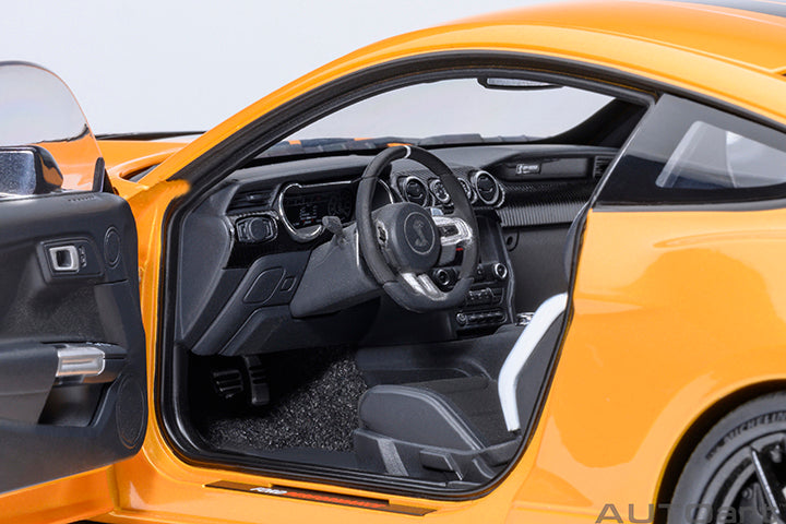 73099 FORD MUSTANG SHELBY GT500 (CYBER ORANGE)