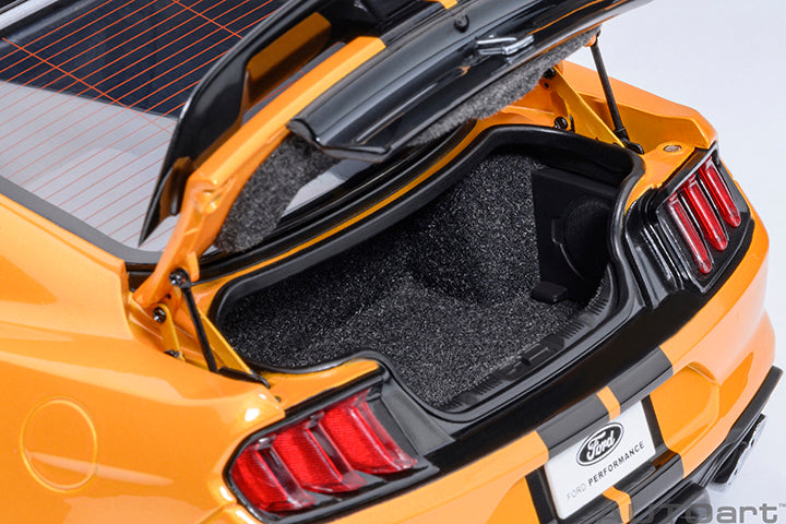 73099 FORD MUSTANG SHELBY GT500 (CYBER ORANGE)