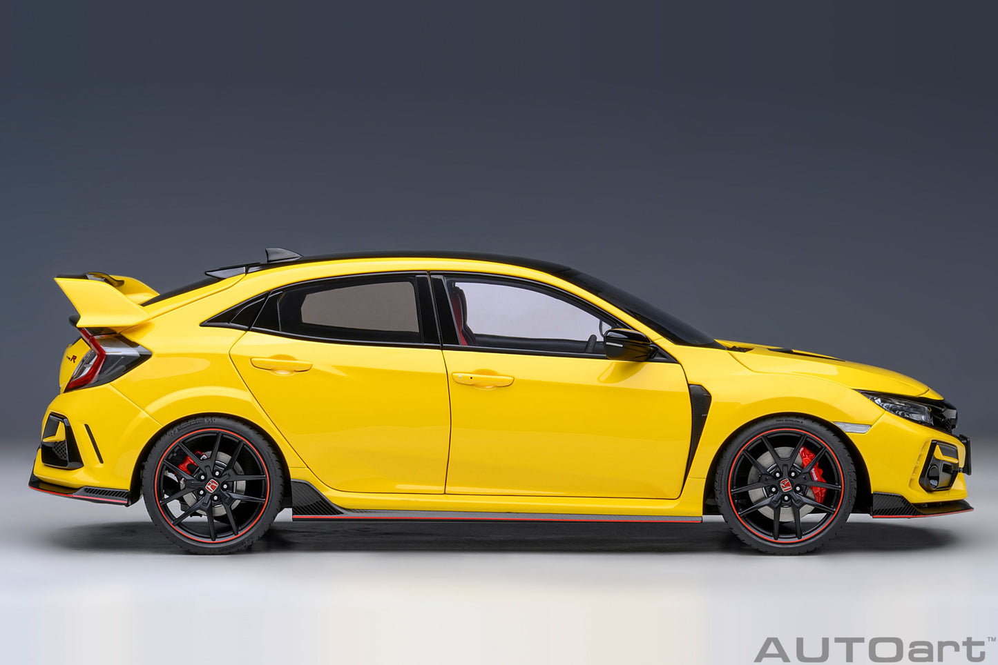 73225 Honda Civic Type R (FK8) Limited Edition (Sunlight Yellow)
