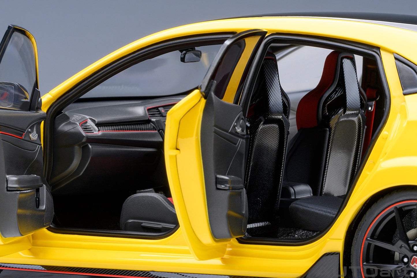73225 Honda Civic Type R (FK8) Limited Edition (Sunlight Yellow)