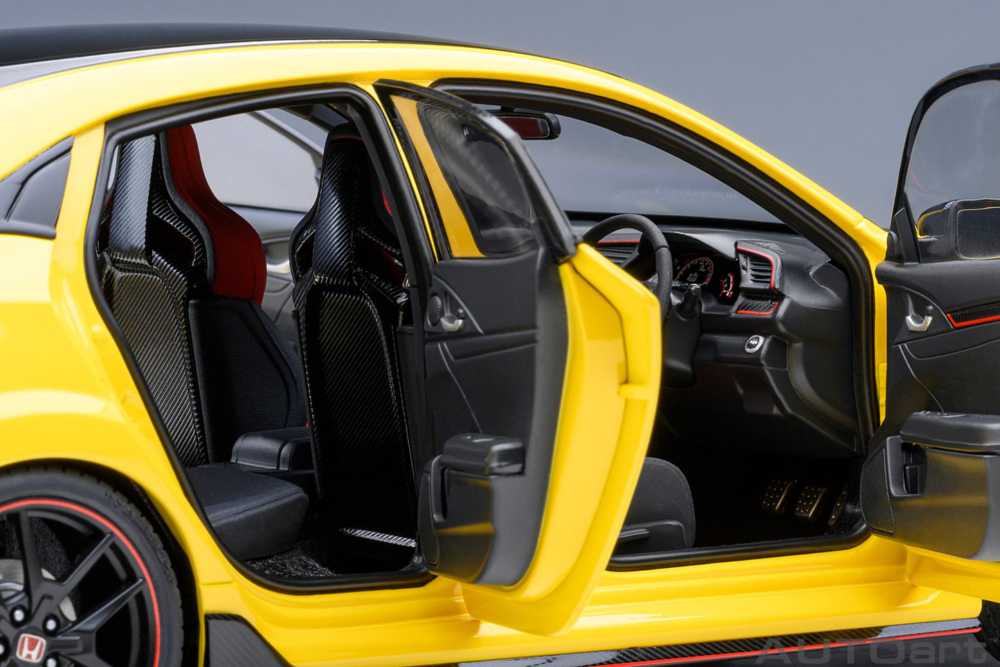 73225 Honda Civic Type R (FK8) Limited Edition (Sunlight Yellow)