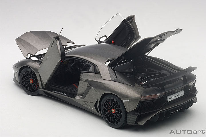74554 LAMBORGHINI AVENTADOR LP750-4 SV (GRIGIO TITANS/MATT GREY)