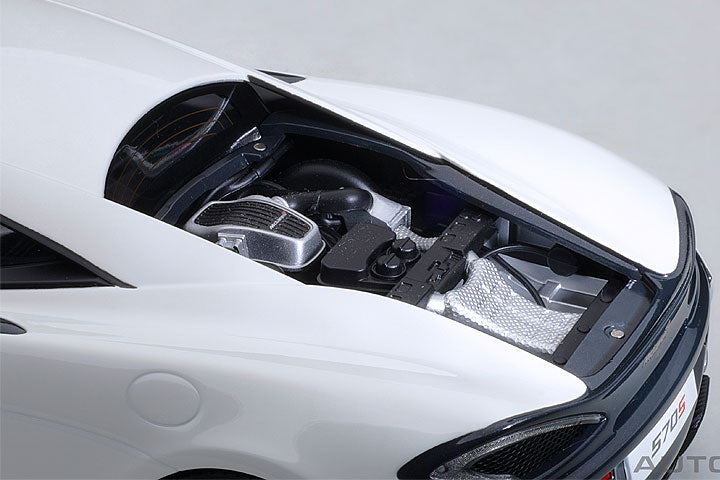 76041 McLAREN 570S (WHITE/BLACK WHEELS)