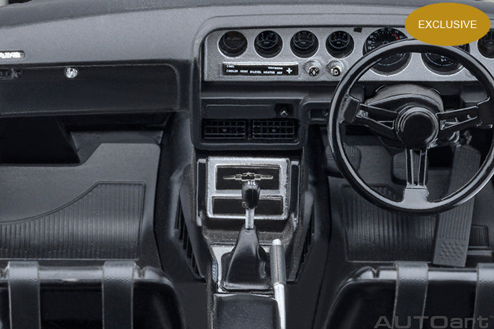 77477 *Exclusive* NISSAN SKYLINE 2000 GT-R (KPGC110) TUNED VERSION (SILVER/CARBON BONNET)