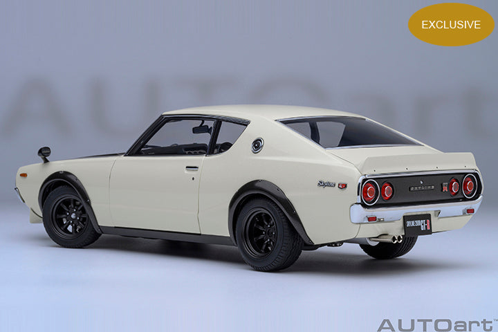 77478 *Exclusive* NISSAN SKYLINE 2000 GT-R (KPGC110) TUNED VERSION (WHITE/CARBON BONNET)