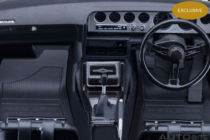 77478 *Exclusive* NISSAN SKYLINE 2000 GT-R (KPGC110) TUNED VERSION (WHITE/CARBON BONNET)