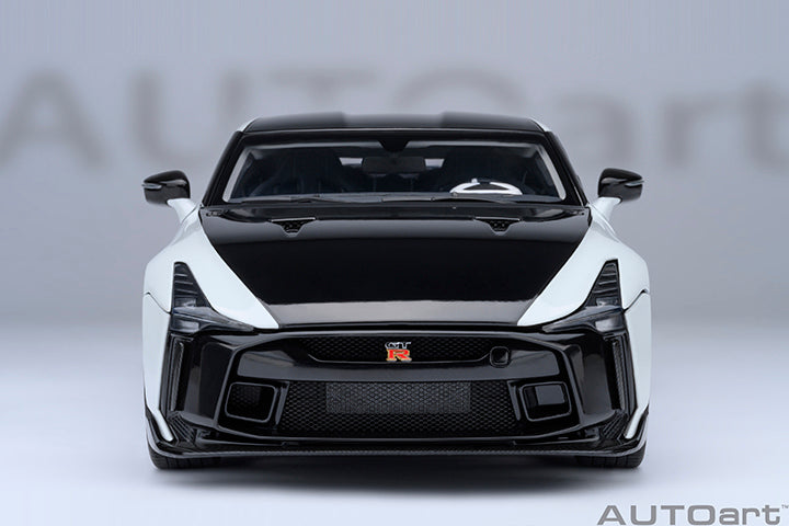77511 NISSAN GT-R50 BY ITALDESIGN (METALLIC WHITE / BLACK)