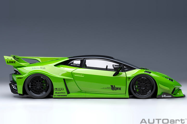 79128 LIBERTY WALK LB SILHOUETTE WORKS HURACAN GT (PEARL GREEN)