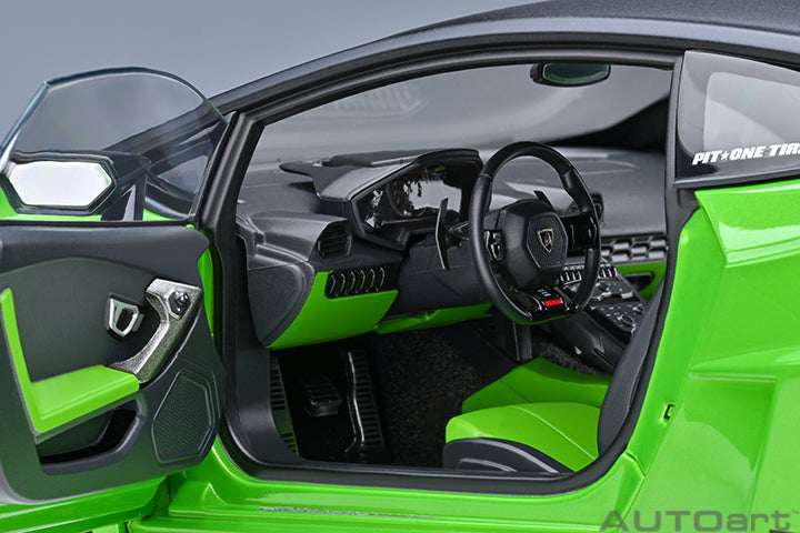 79128 LIBERTY WALK LB SILHOUETTE WORKS HURACAN GT (PEARL GREEN)