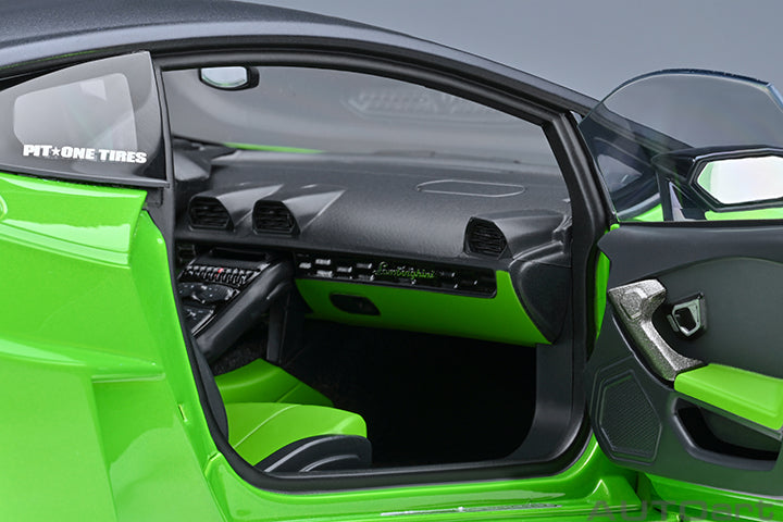 79128 LIBERTY WALK LB SILHOUETTE WORKS HURACAN GT (PEARL GREEN)