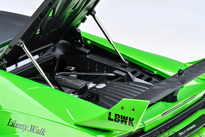 79128 LIBERTY WALK LB SILHOUETTE WORKS HURACAN GT (PEARL GREEN)