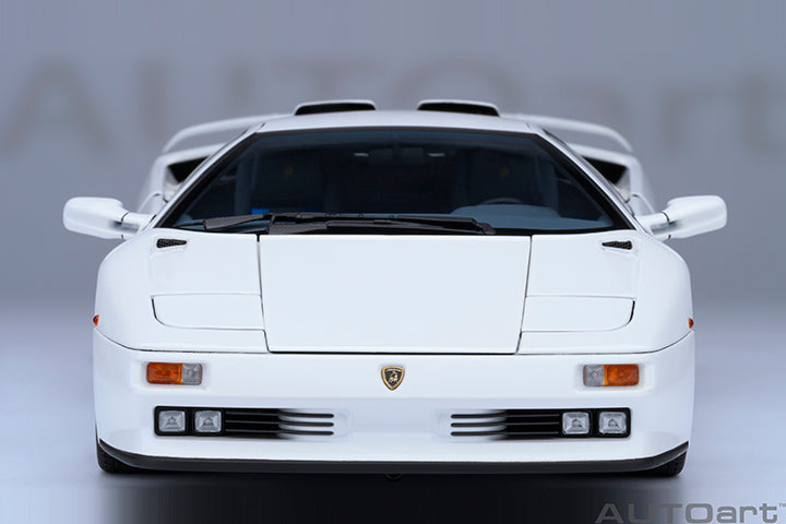 79145 LAMBORGHINI DIABLO SE30 JOTA (IMPACT WHITE)