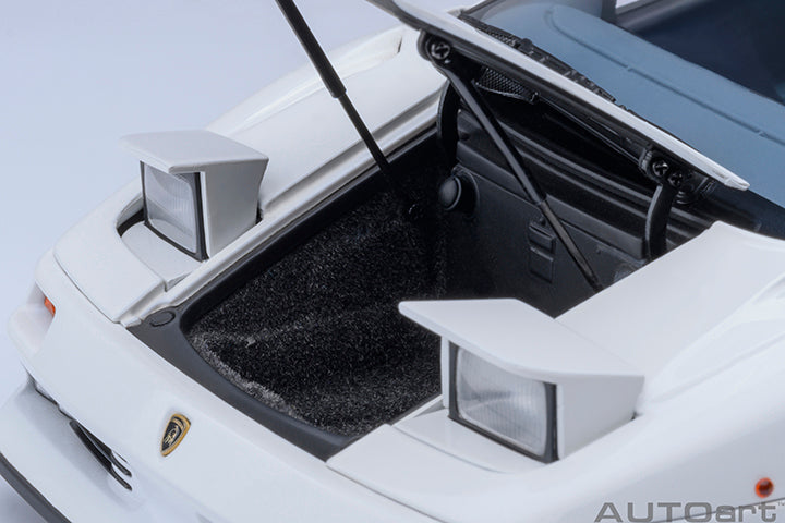 79145 LAMBORGHINI DIABLO SE30 JOTA (IMPACT WHITE)