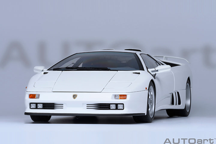 79145 LAMBORGHINI DIABLO SE30 JOTA (IMPACT WHITE)