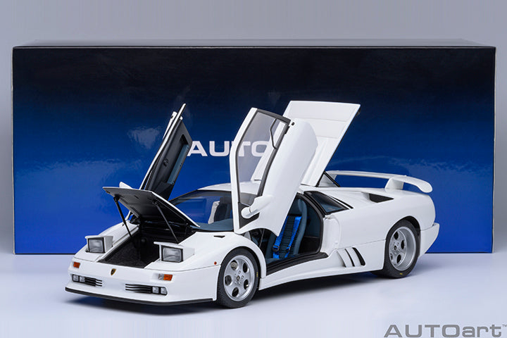 79145 LAMBORGHINI DIABLO SE30 JOTA (IMPACT WHITE)