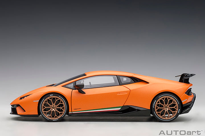 79152 LAMBORGHINI HURACAN PERFORMANTE (ARANCIO ANTHAEUS/MATT ORANGE)