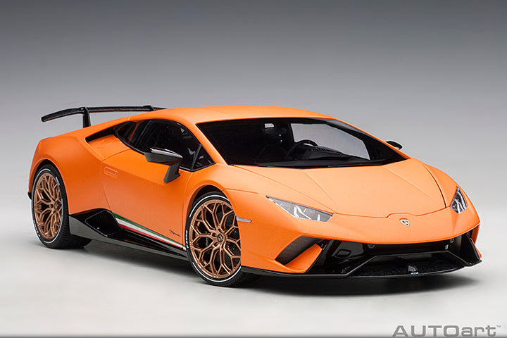 79152 LAMBORGHINI HURACAN PERFORMANTE (ARANCIO ANTHAEUS/MATT ORANGE)