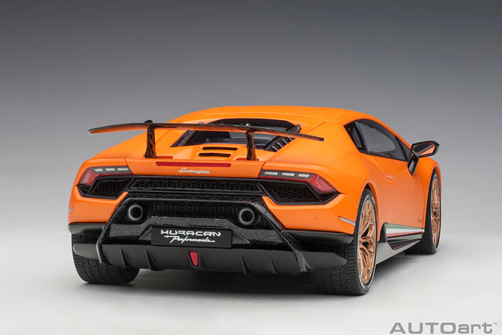 79152 LAMBORGHINI HURACAN PERFORMANTE (ARANCIO ANTHAEUS/MATT ORANGE)