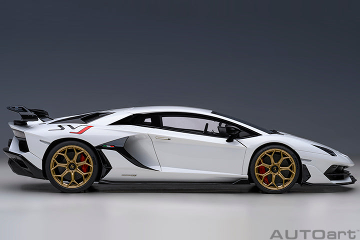 79217 LAMBORGHINI AVENTADOR SVJ (BIANCO ASOPO/PEARL WHITE)