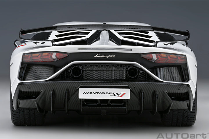 79217 LAMBORGHINI AVENTADOR SVJ (BIANCO ASOPO/PEARL WHITE)