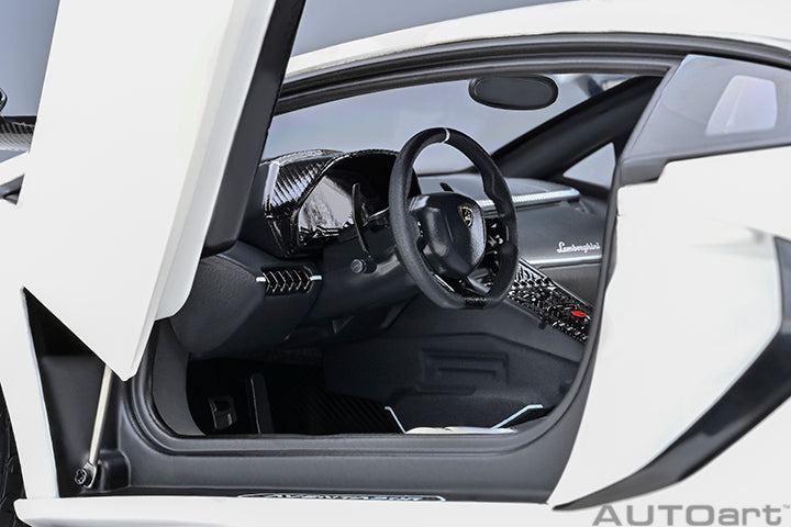 79217 LAMBORGHINI AVENTADOR SVJ (BIANCO ASOPO/PEARL WHITE)