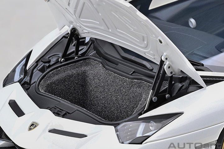 79217 LAMBORGHINI AVENTADOR SVJ (BIANCO ASOPO/PEARL WHITE)