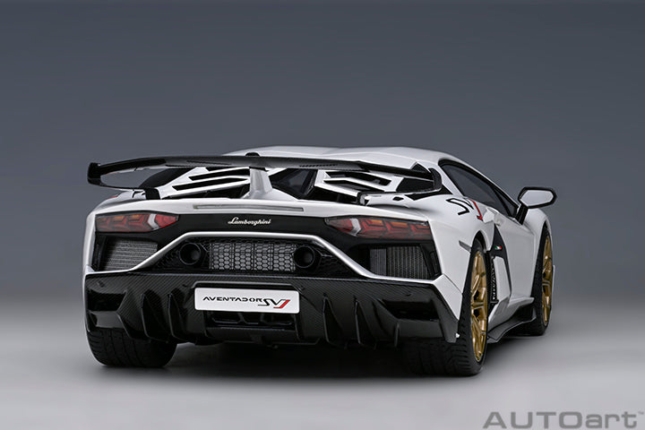 79217 LAMBORGHINI AVENTADOR SVJ (BIANCO ASOPO/PEARL WHITE)