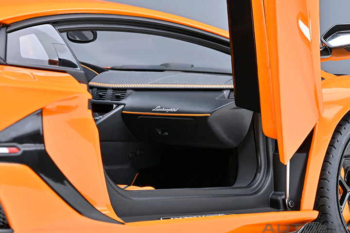 79218 LAMBORGHINI AVENTADOR SVJ (ARANCIO ATLAS/PEARL ORANGE)