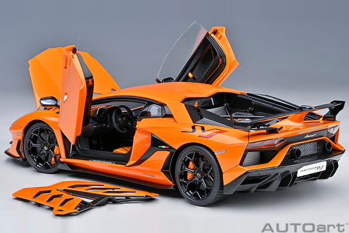 79218 LAMBORGHINI AVENTADOR SVJ (ARANCIO ATLAS/PEARL ORANGE)
