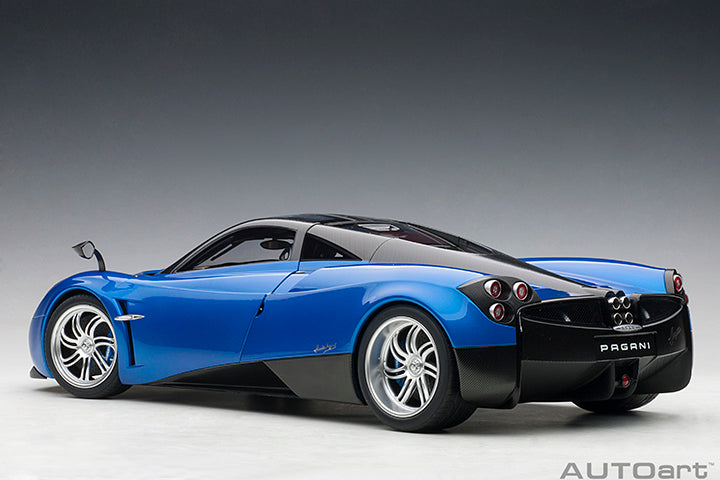 12232 PAGANI HUAYRA (METALLIC BLUE/SILVER WHEELS)