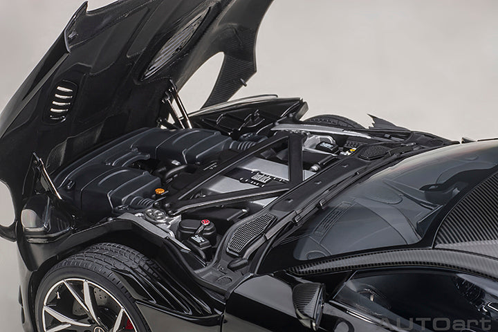 70291 ASTON MARTIN DBS SUPERLEGGERA (JET BLACK)