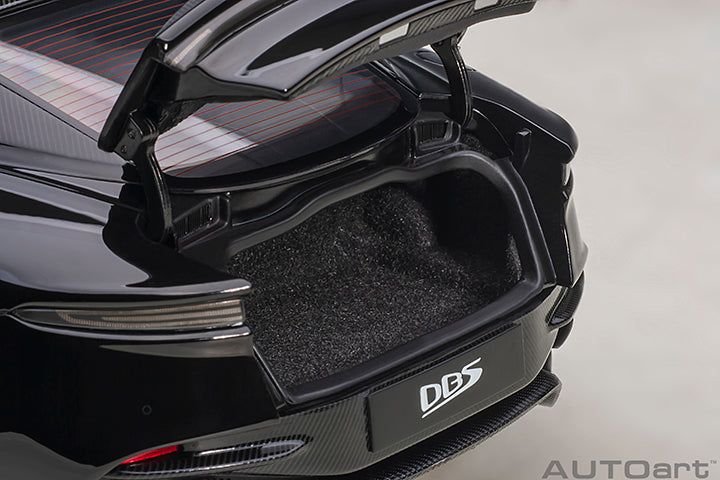70291 ASTON MARTIN DBS SUPERLEGGERA (JET BLACK)