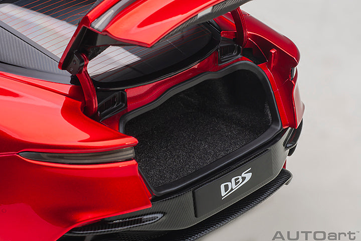 70293 ASTON MARTIN DBS SUPERLEGGERA (HYPER RED)