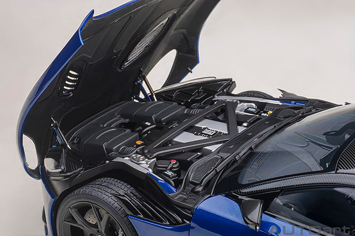 70294 ASTON MARTIN DBS SUPERLEGGERA (ZAFFRE BLUE)