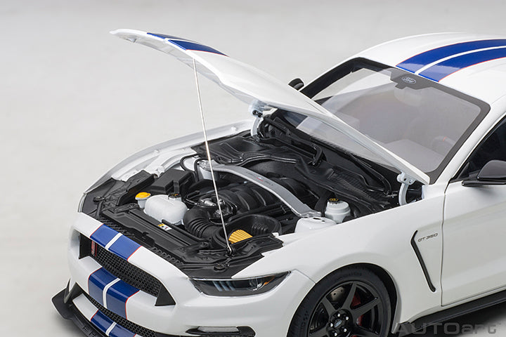 72931 FORD SHELBY GT-350R (OXFORD WHITE W/ LIGHTNING BLUE STRIPES)