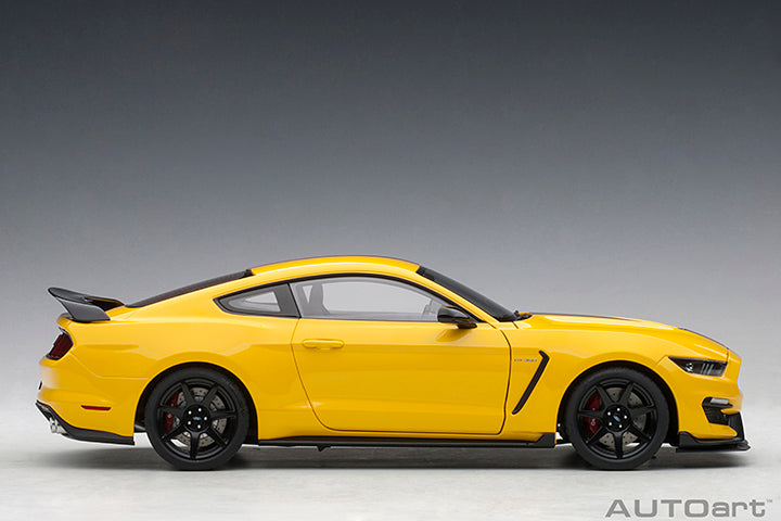 72932 FORD SHELBY GT-350R (TRIPLE YELLOW W/ BLACK STRIPES)