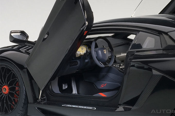 74556 LAMBORGHINI AVENTADOR LP750-4 SV (NERO ALDEBARAN/GLOSS BLACK)