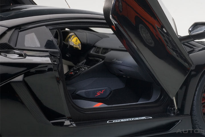 74556 LAMBORGHINI AVENTADOR LP750-4 SV (NERO ALDEBARAN/GLOSS BLACK)