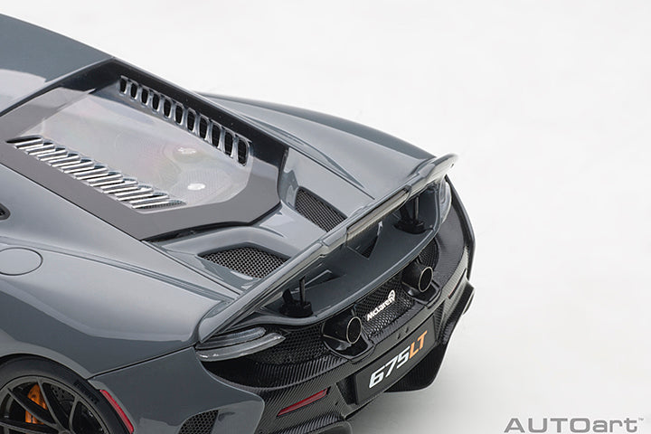 76047 McLAREN 675LT (CHICANE GREY)