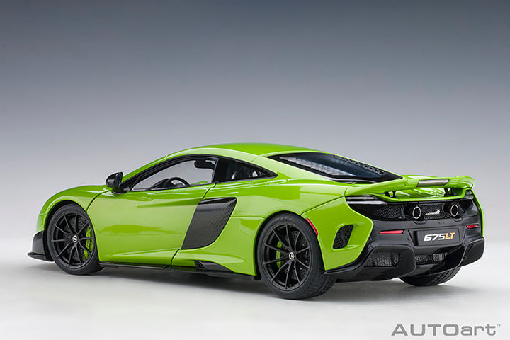 76049 McLAREN 675LT (NAPIER GREEN)