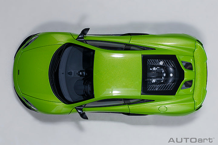 76049 McLAREN 675LT (NAPIER GREEN)