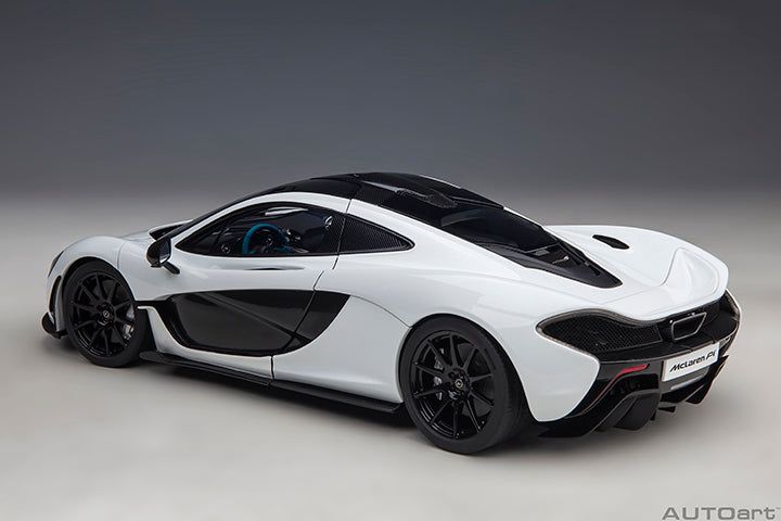 76066 McLAREN P1 (ALASKAN DIAMOND WHITE W/ BLUE/BLACK INTERIOR)