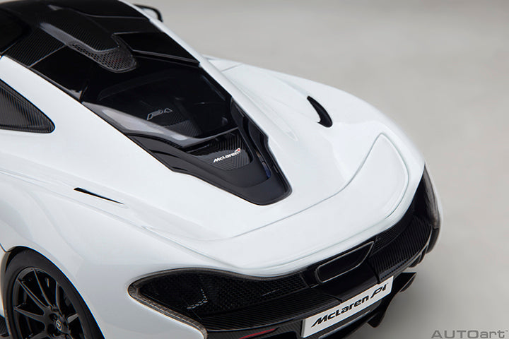76066 McLAREN P1 (ALASKAN DIAMOND WHITE W/ BLUE/BLACK INTERIOR)