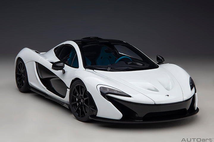 76066 McLAREN P1 (ALASKAN DIAMOND WHITE W/ BLUE/BLACK INTERIOR)