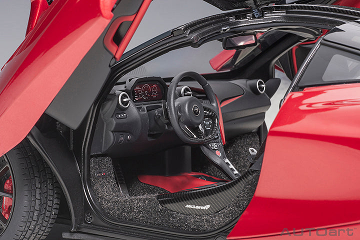 76072 McLAREN 720S (MEMPHIS RED/METALLIC RED)