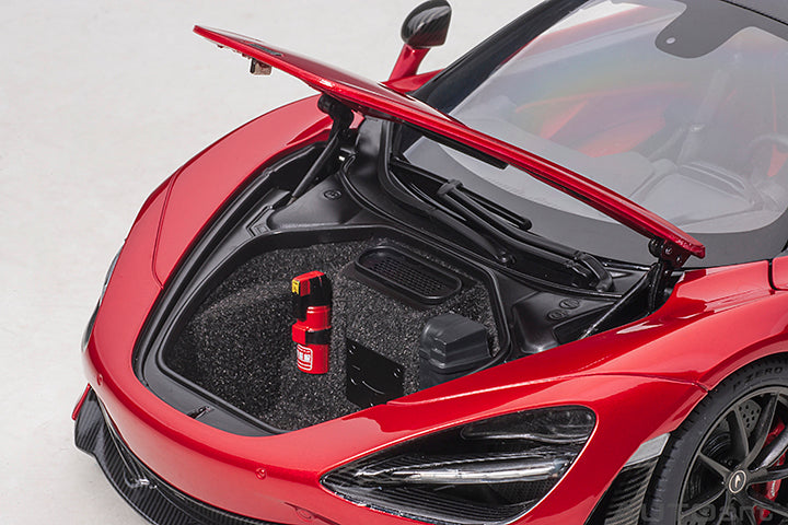 76072 McLAREN 720S (MEMPHIS RED/METALLIC RED)